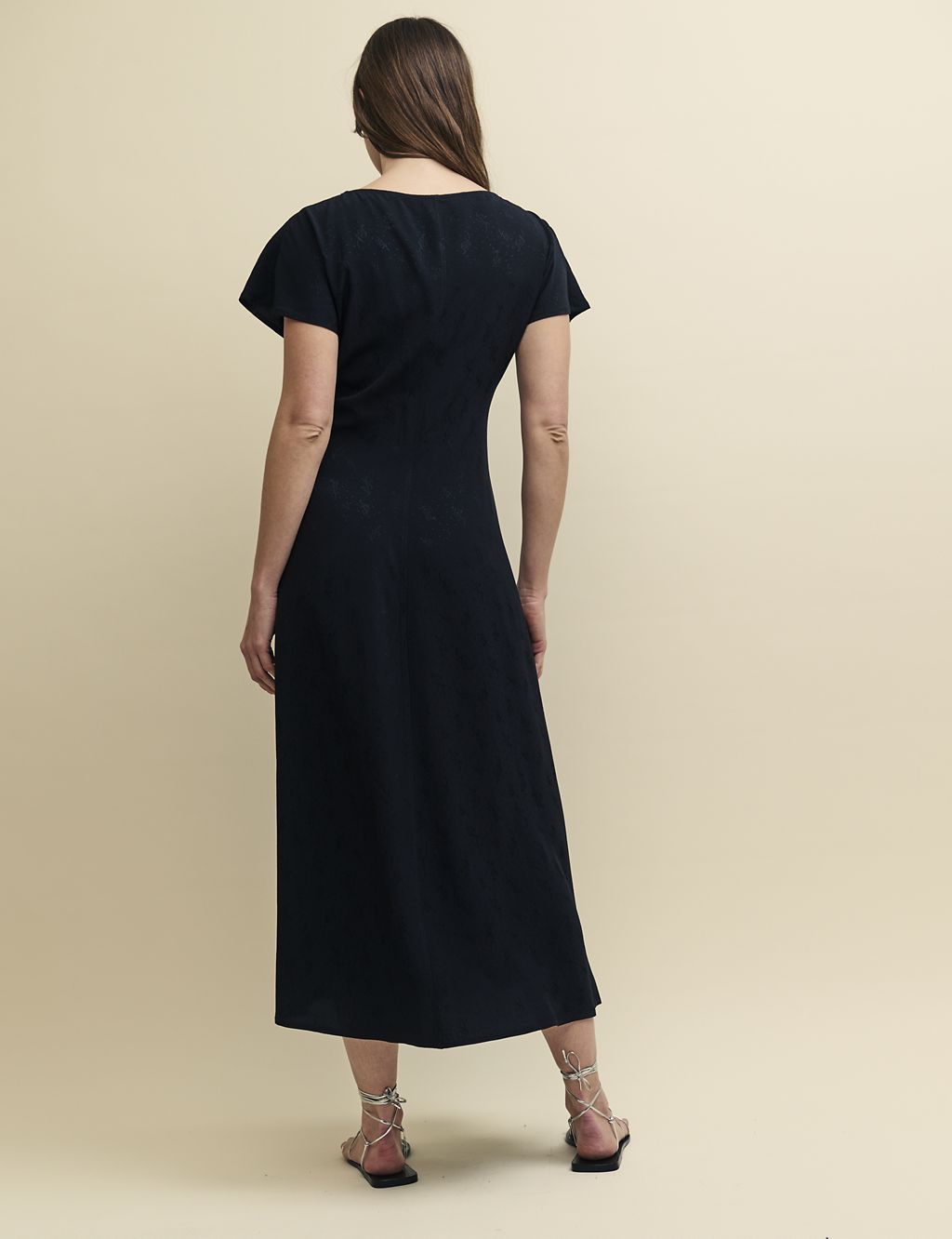 Round Neck Midaxi Waisted Dress 2 of 6