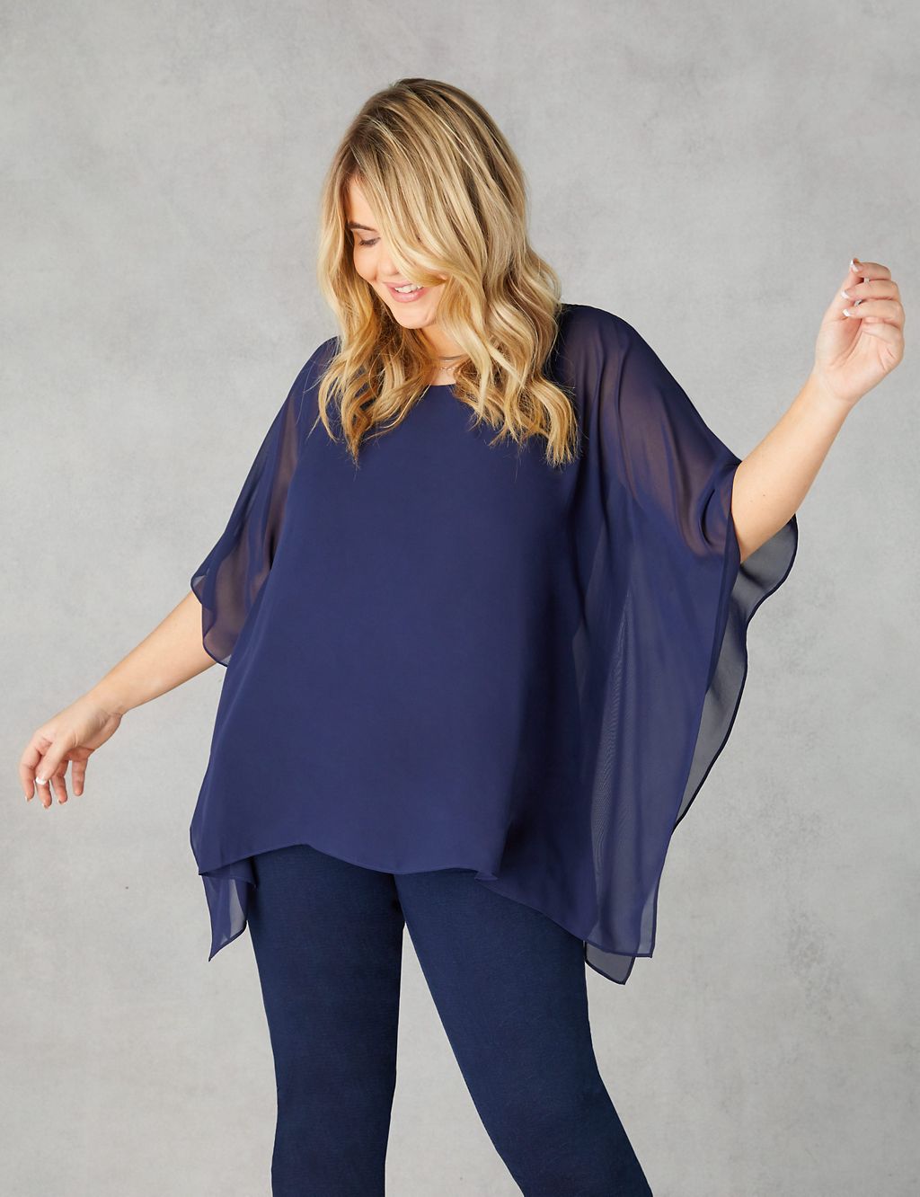 Round Neck Relaxed Hanky Hem Overlay Top 2 of 4