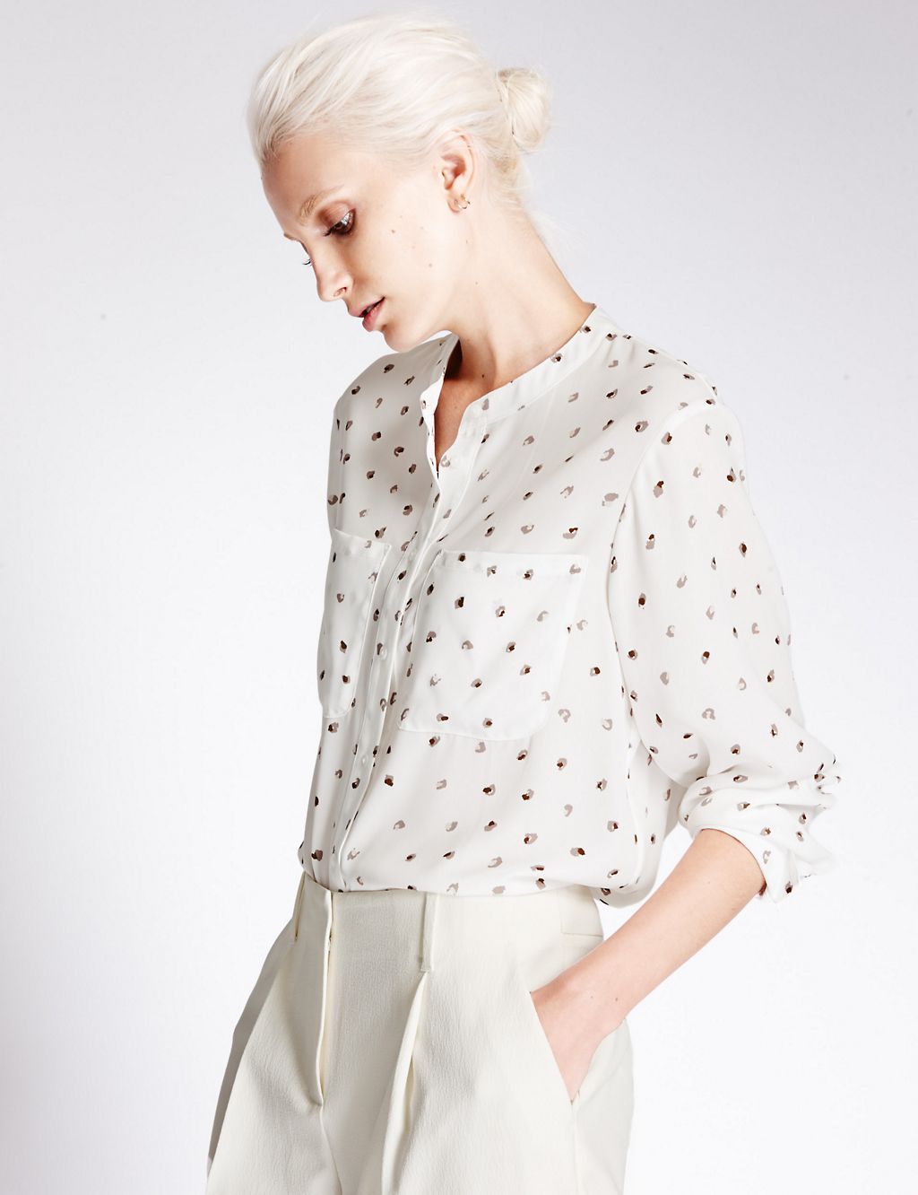 Round Neck Spotted Blouse 2 of 4