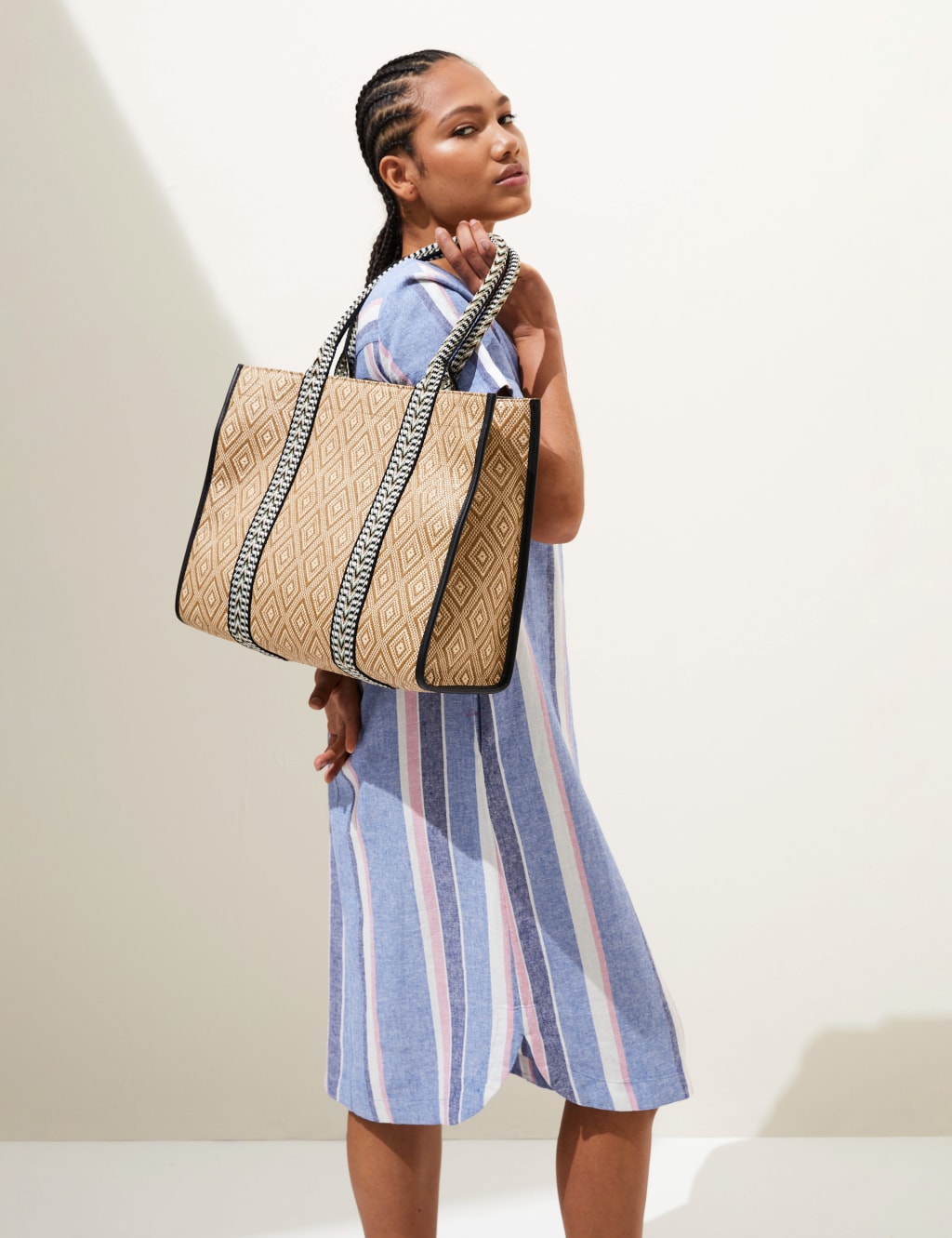 Woven Tote Bag image 5
