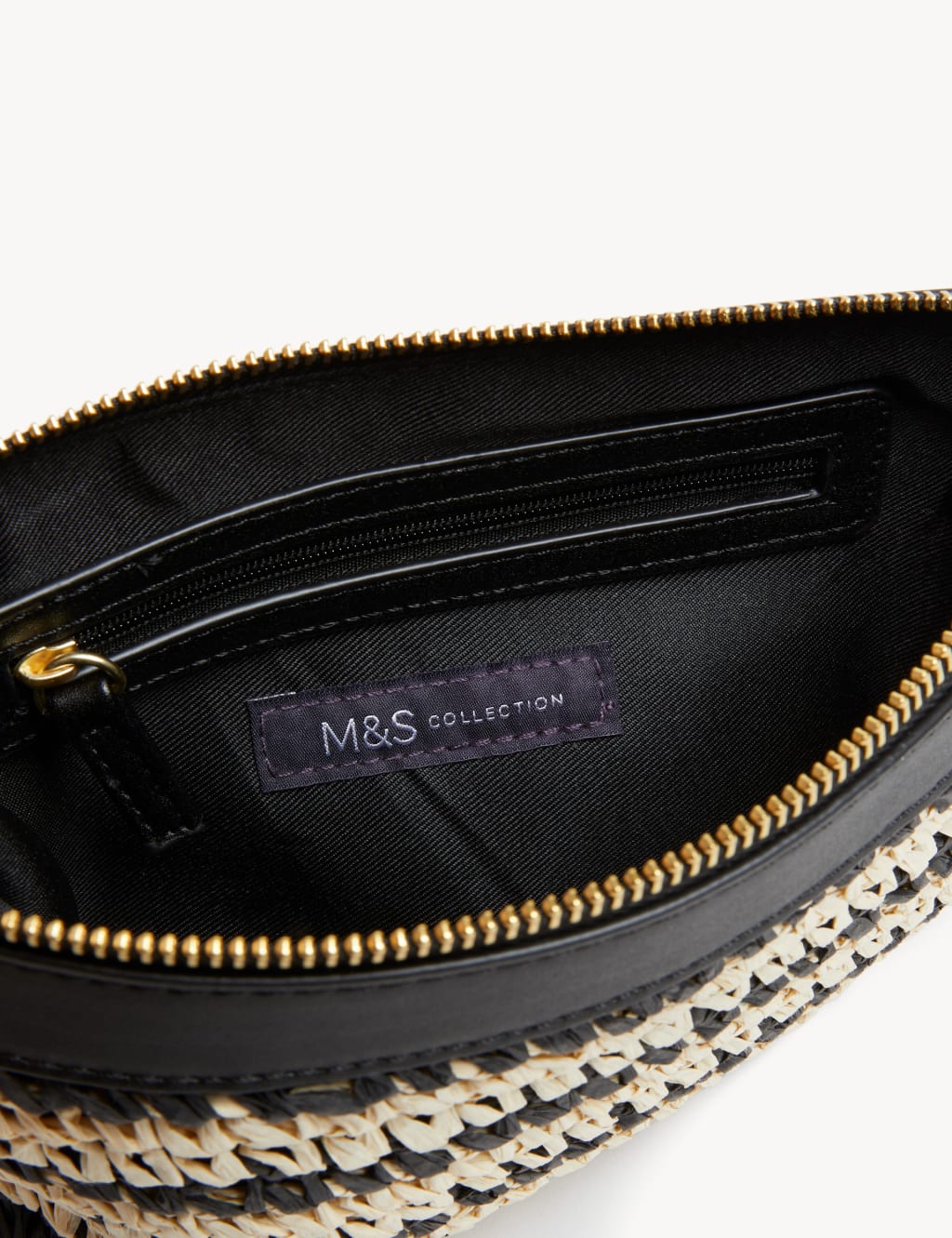 Straw Clutch Bag image 3