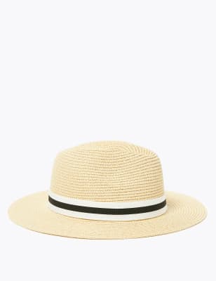 Gleufhoed van stro met lint