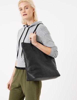 casual shopper bag