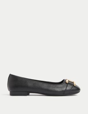 Wide store leather flats