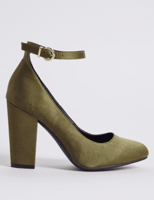 flat court shoes with strap
