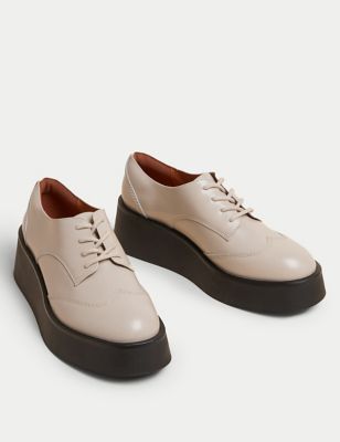 Zapatos brogue de piel con cordones plataforma plana | M&S ES