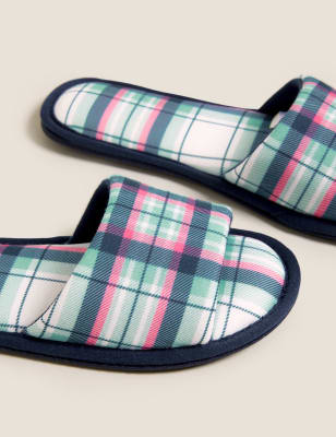 slippers at marks