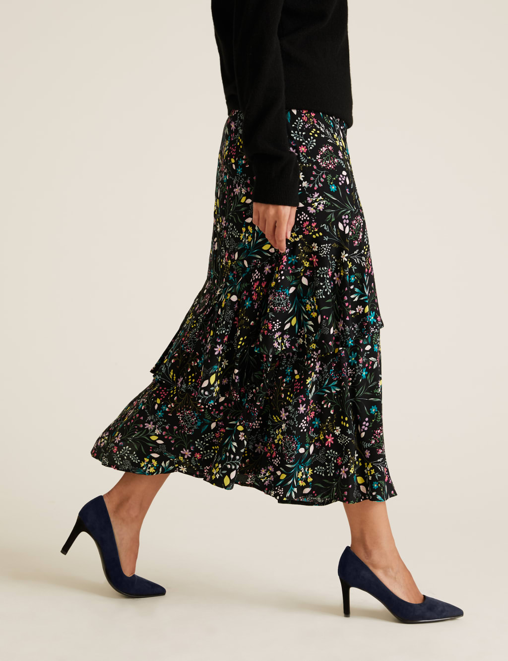 Stiletto Heel Pointed Court Shoes image 3