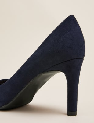 Navy court 2025 shoes block heel