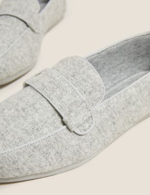 Yankee hot sale moccasin slippers