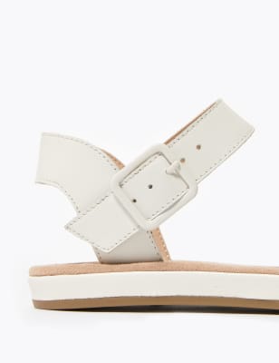 Clarks best sale skylark sandals