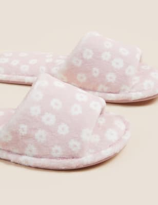 Versatile Closed-Toe Mule Slippers