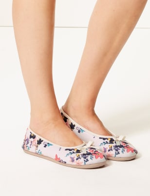 Floral print online slippers