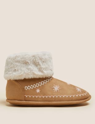 Real sheepskin best sale slipper boots