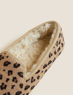 Leopard Print Faux Fur Lined Slippers