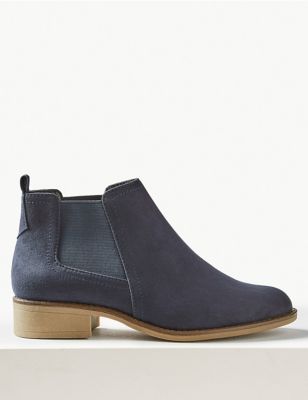 Chelsea Block Heel Ankle Boots - BE