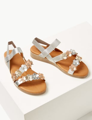 Two band online sandals