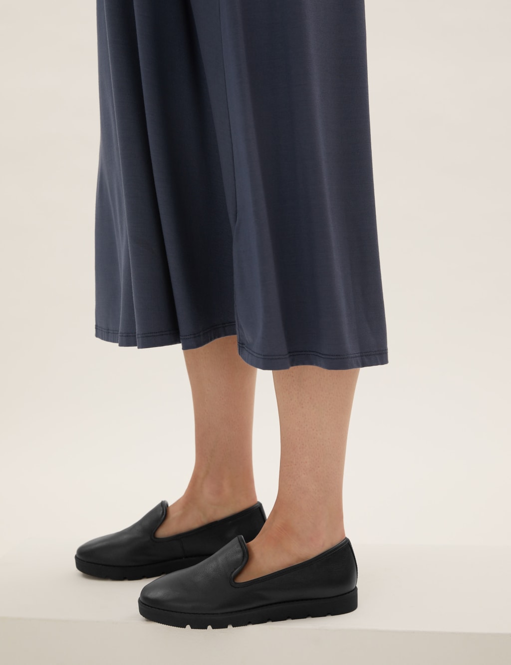 Leather Slip On Flat Pumps image 4