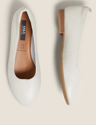 soft ballet pumps