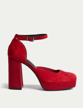 Red Women s Sandals M S IE