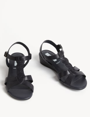 Ladies black wide hot sale fit wedge sandals