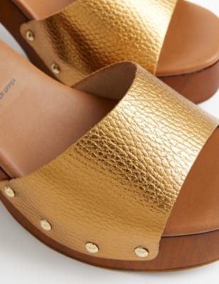 Leather Studded Buckle Platform Clogs