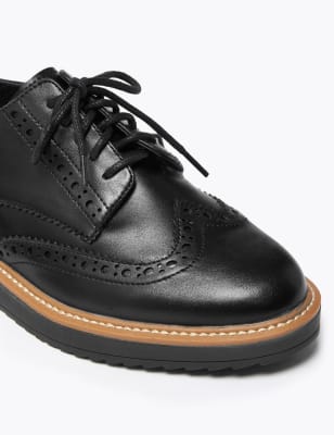 black flatform brogues