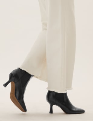 Stiletto store chelsea boots