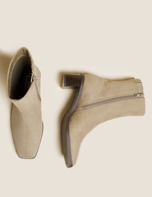 

Womens M&S Collection Knöchelhohe Stiefel mit quadratischer Spitze und Blockabsatz - Khaki, Khaki