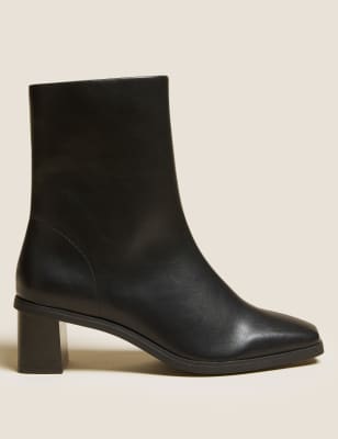 

Womens M&S Collection Knöchelhohe Stiefel mit quadratischer Spitze und Blockabsatz - Black, Black