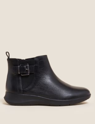 

Womens M&S Collection Lederstiefeletten mit Keilabsatz, Schnalle und weiter Fußbreite - Black, Black