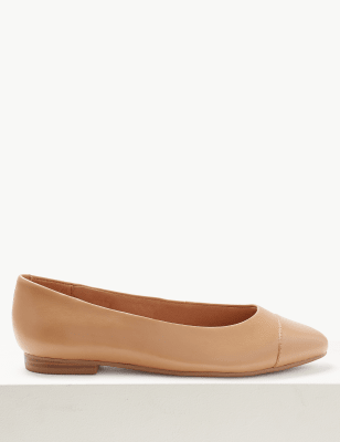 almond toe pumps