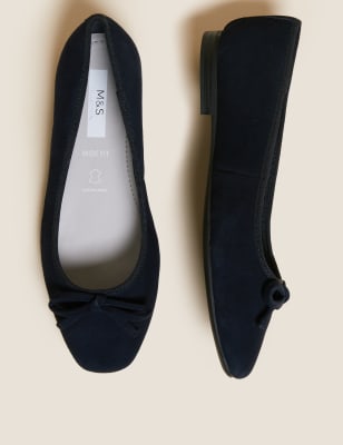 

Womens M&S Collection Schmutzabweisende Ballerinas aus Wildleder mit weiter Fußbreite - Navy, Navy