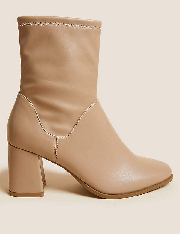 Wide Fit Block Heel Ankle Boots - HR
