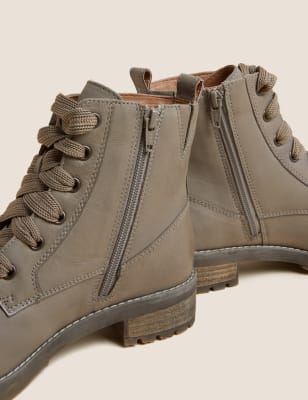 

M&S Collection Botines de piel con tacón en bloque y cordonesWomens - Taupe, Taupe
