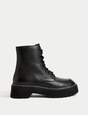 

Womens M&S Collection Klobige, flache Lederschnürstiefel - Black, Black