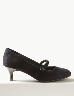 wide fit kitten heel court shoes