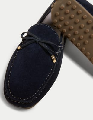 M and store s boat shoes