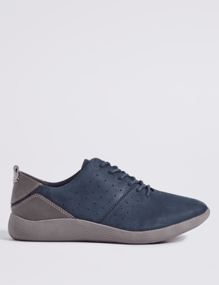 m and m womens trainers