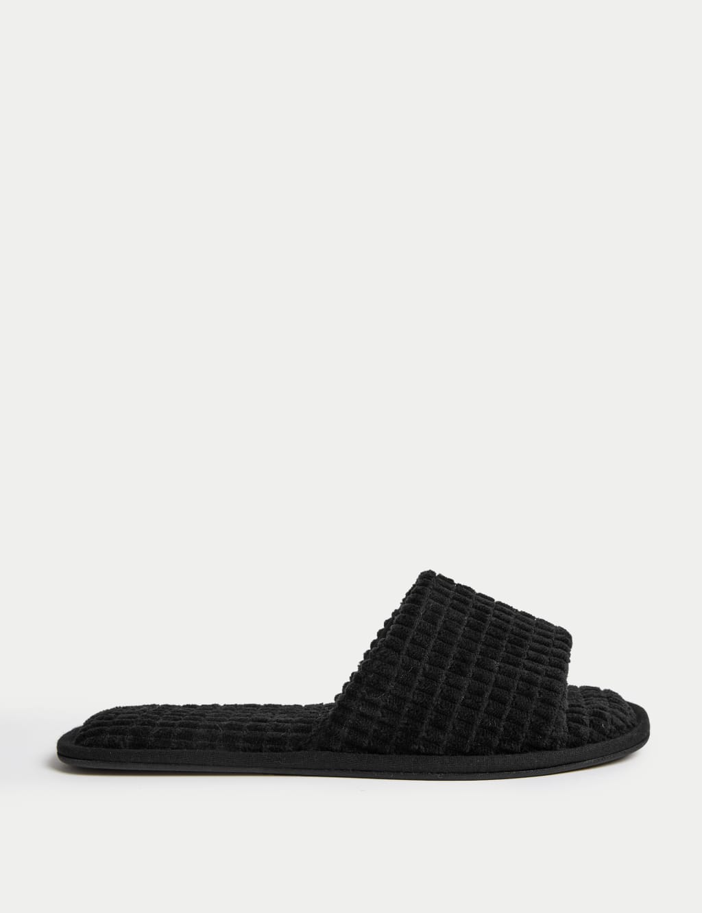 Black grandma slippers 2025