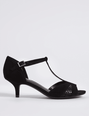 wide feet kitten heels