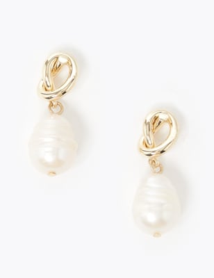 Oorhangers met zoetwaterparels en geknoopt detail