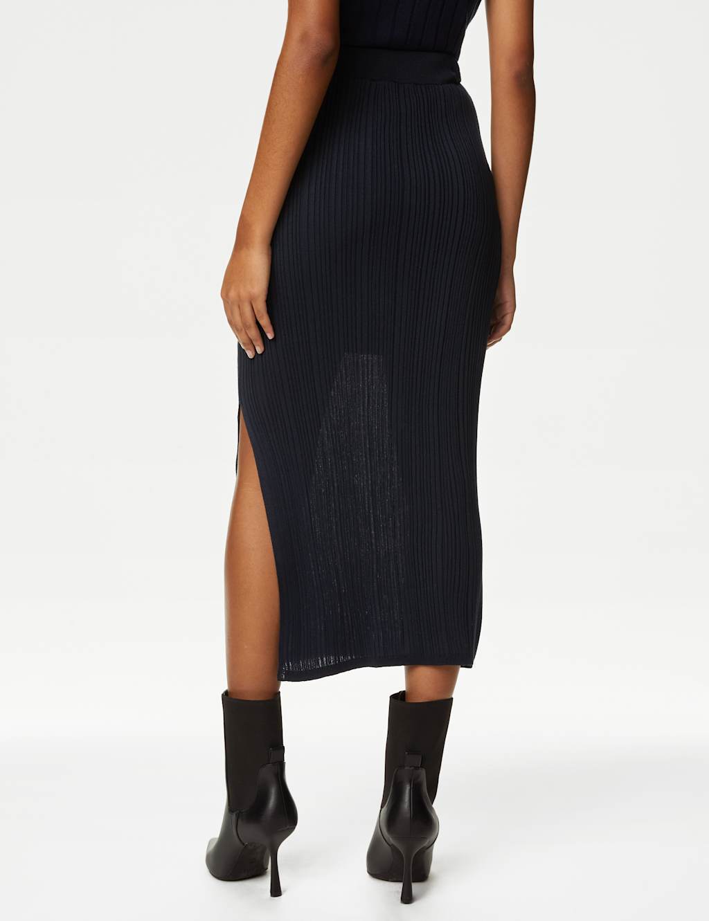 Ribbed Knitted Side Split Midi Skirt image 5