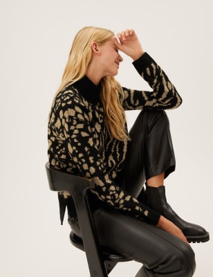 

Womens M&S Collection Bequemer Pullover mit Stehkragen und Tiermuster - Black Mix, Black Mix