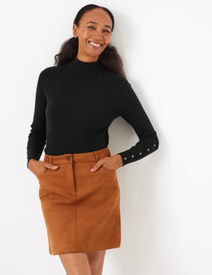 Pull ajust&eacute; &agrave; d&eacute;tail c&ocirc;tel&eacute;