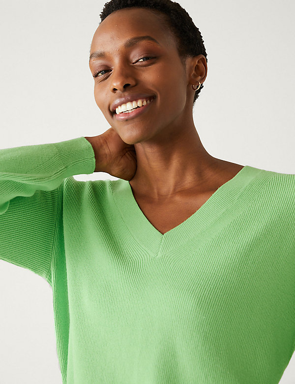 Soft Touch Ribbed V-Neck Relaxed Jumper - TN