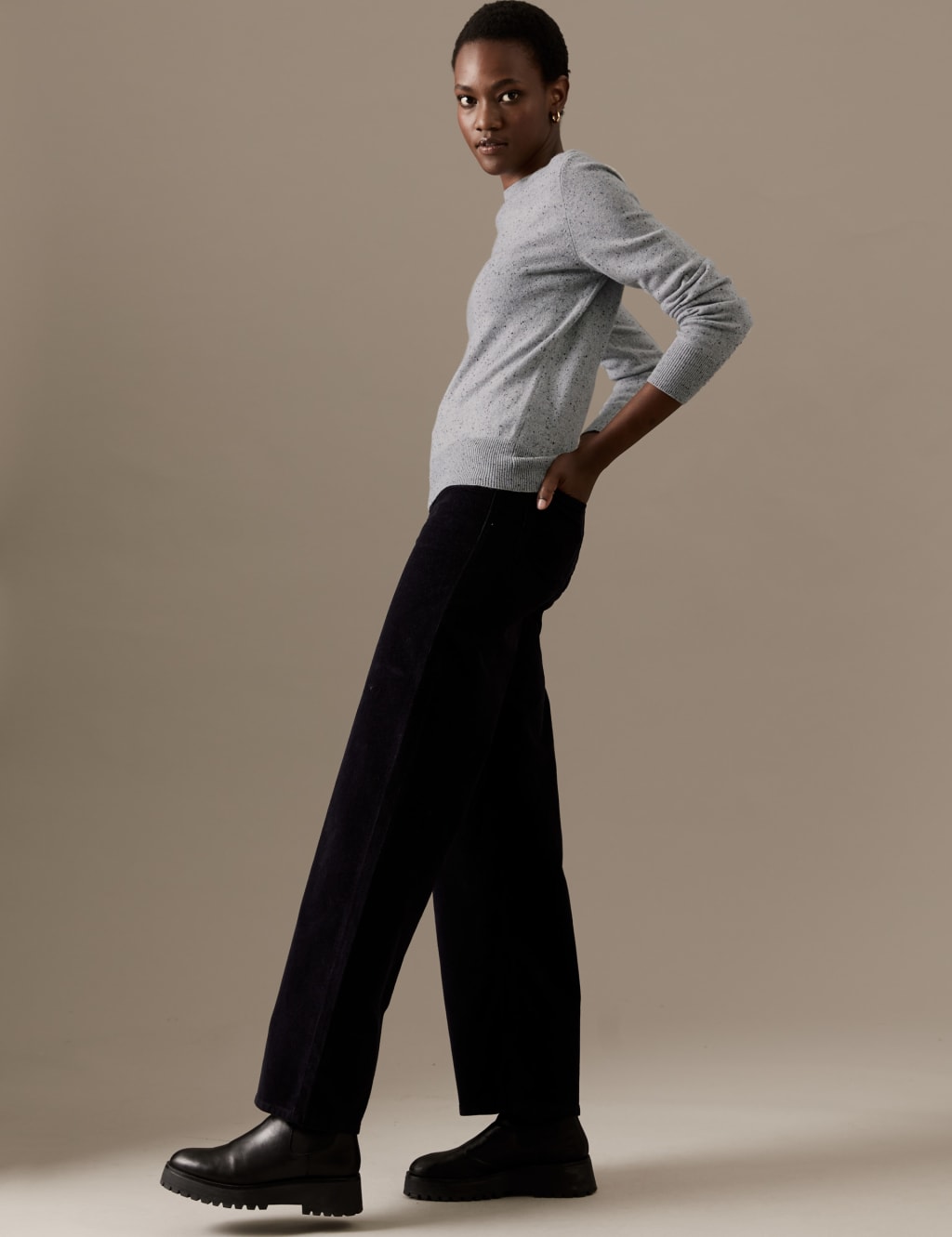 Pure Cashmere Textured Crew Neck Jumper image 2