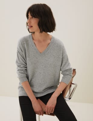 Cashmere jumper 2024 v neck