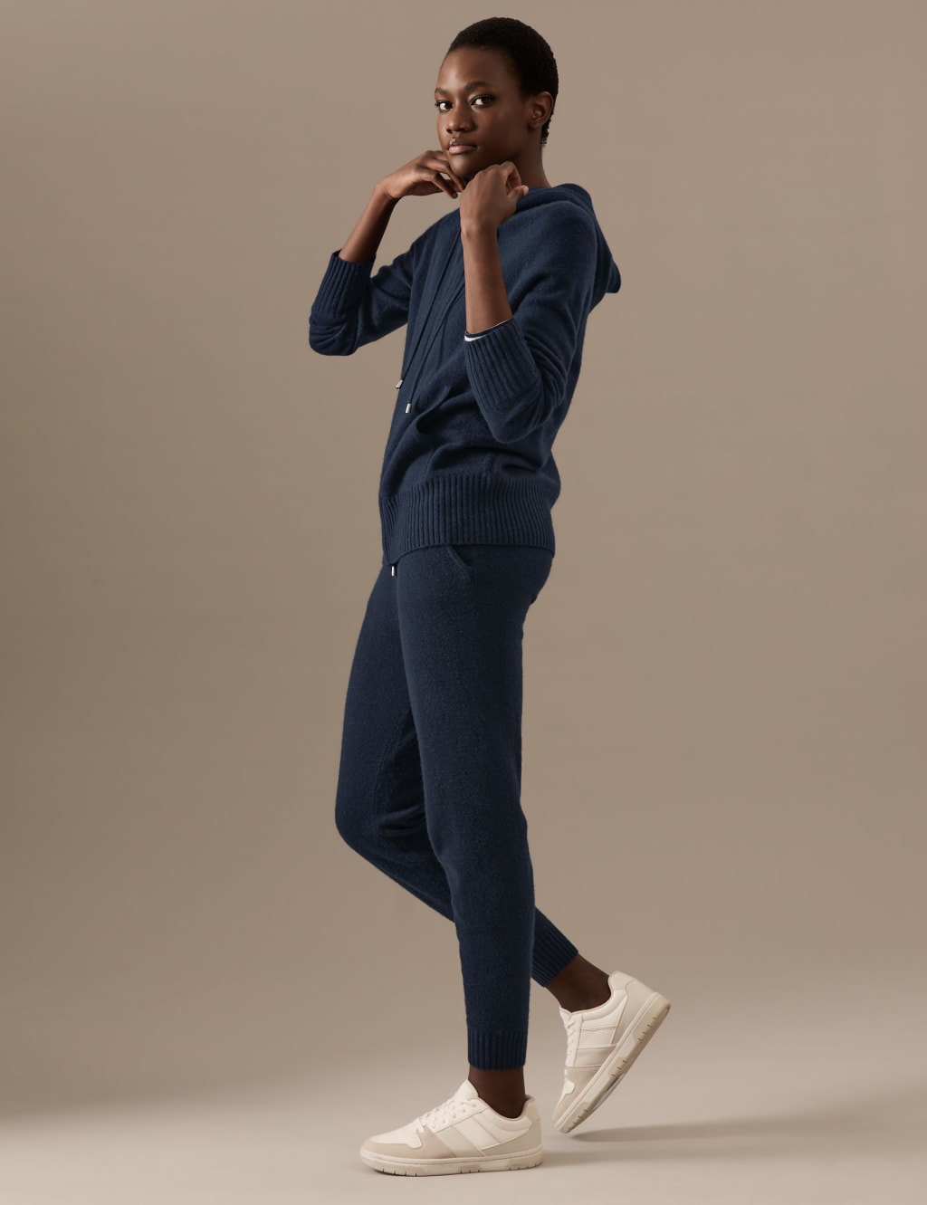 Pure Cashmere Knitted Relaxed Hoodie image 6