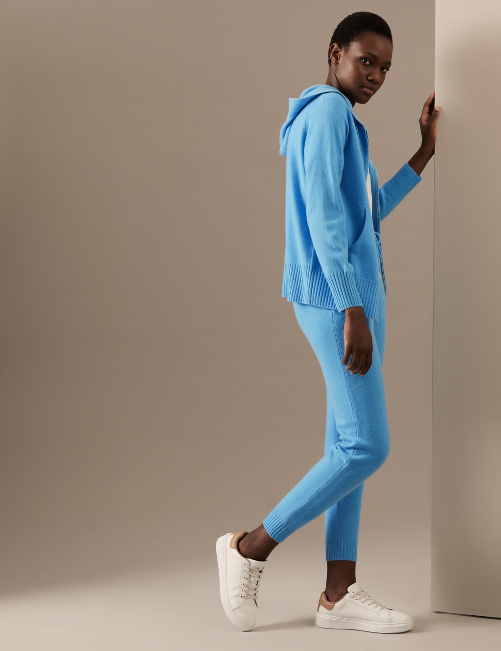Pure Cashmere Knitted Relaxed Hoodie image 2